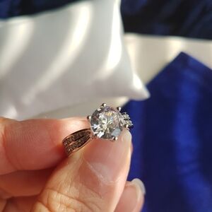 Swarovski Elements 925 Sterling Silver 2.0 ct Round Halo Solitaire Ring NEW